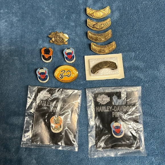 Harley-Davidson Other - Harley-Davidson Pins 12 pcs